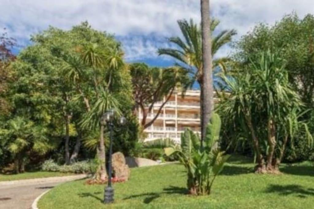 Residence De Luxe Sun Paradis, Studio Terrasse, Vue Mer Piscine คานส์ ภายนอก รูปภาพ